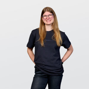 Basic T-Shirt by Moanet